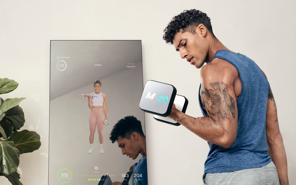 lululemon 旗下家庭健身品牌 Mirror 将首次推出健身镜外新品，包括智能哑铃和脚踝负重产品
