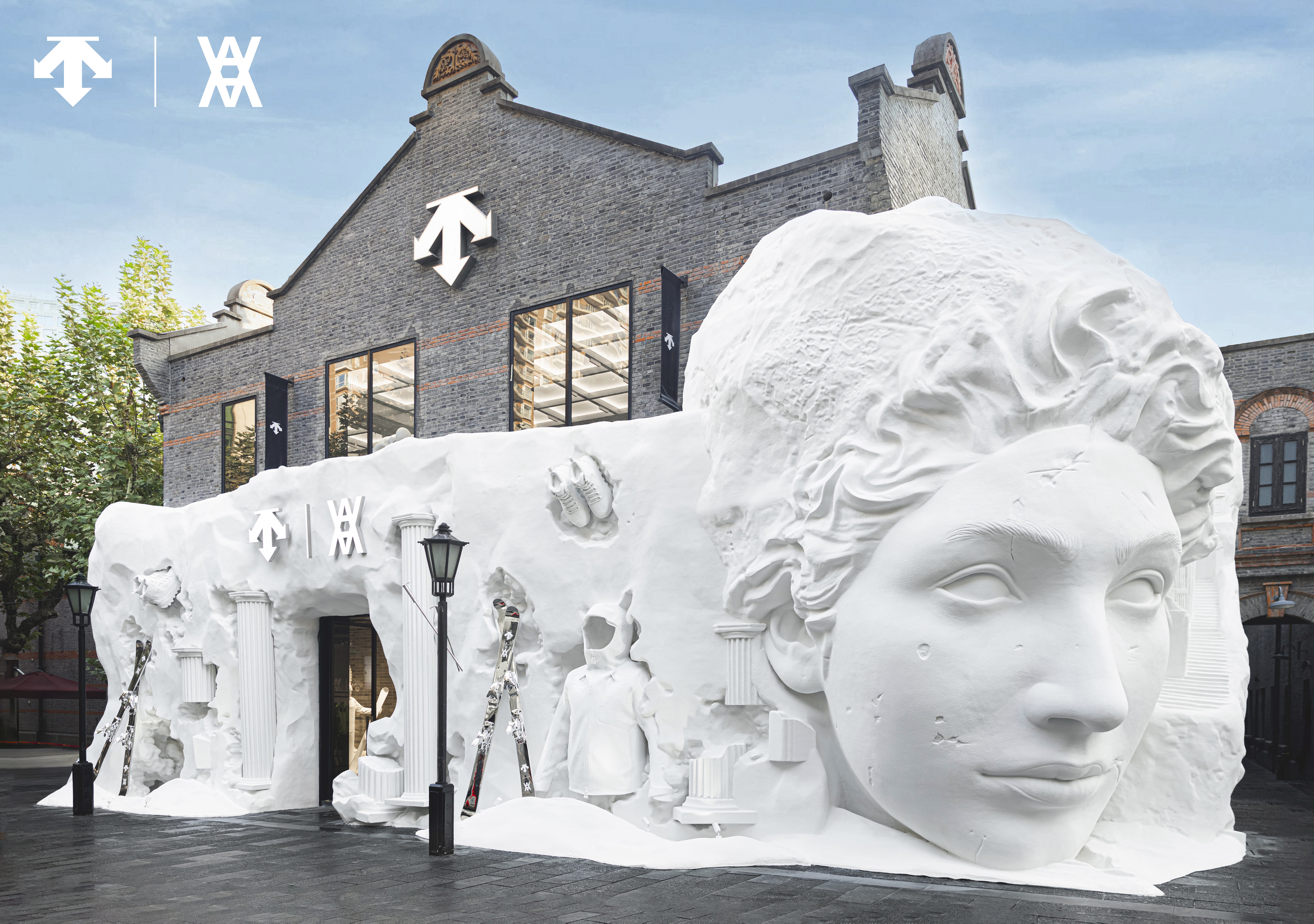 迪桑特携手当代艺术家 Daniel Arsham 于上海新天地呈现「冬日山野」限时快闪空间