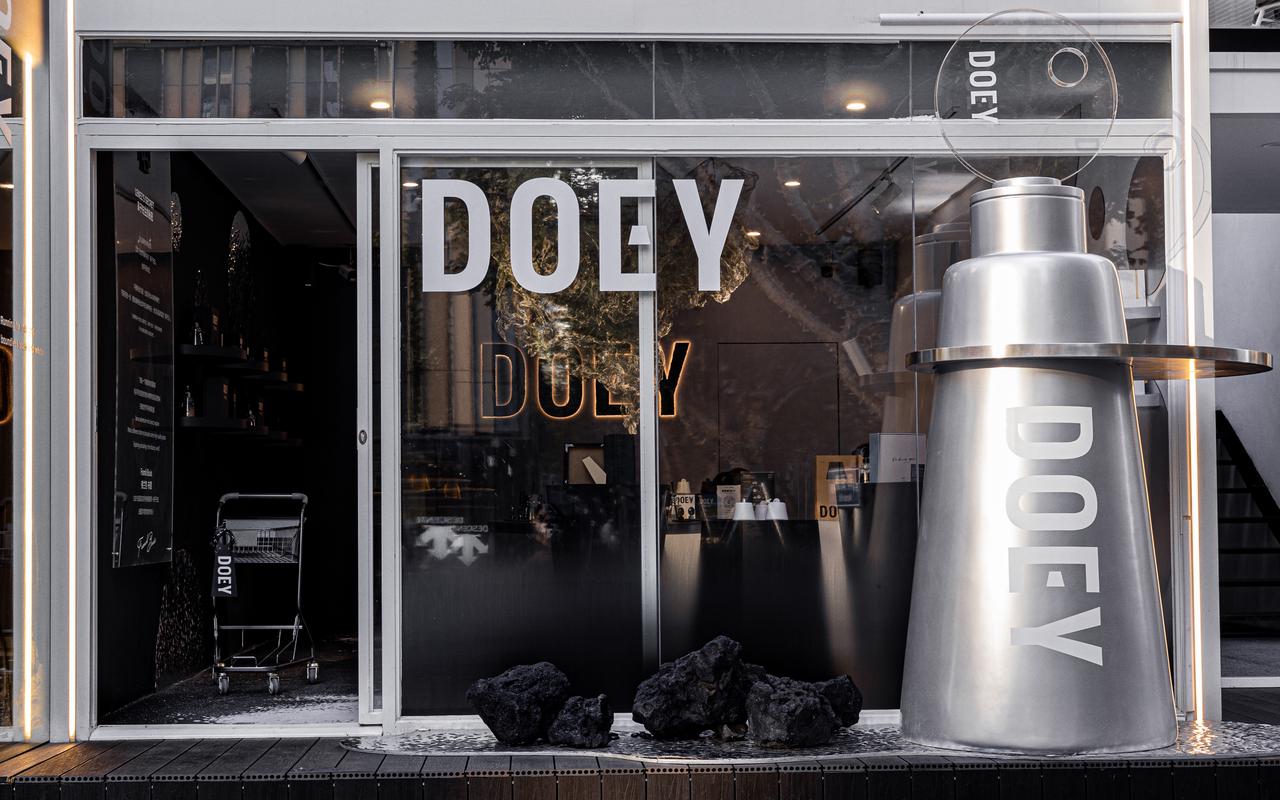 沙龙香氛品牌「DOEY」开设首个线下限时概念店