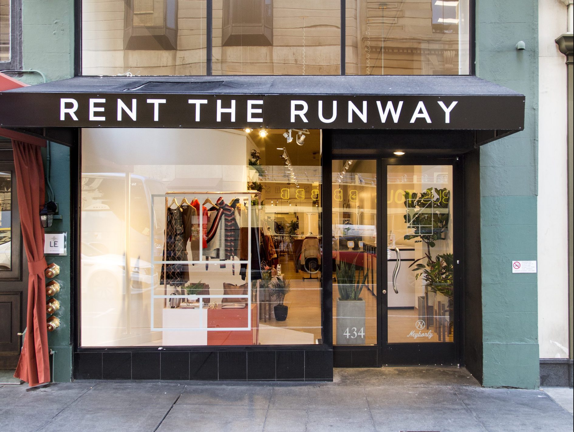 rent the runway 门店